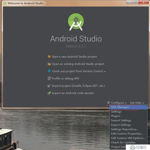 选择合适的IDE：推荐使用Android Studio作为开发环境，它内置了对各种Android版本的支持，并提供了强大的调试功能。