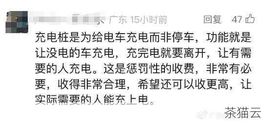 答：可以通过合理的索引创建、只选择必要的列以及在必要时将临时表的数据存储到磁盘（通过配置）等方式来优化临时表的性能，避免数据量过大对性能造成严重影响。